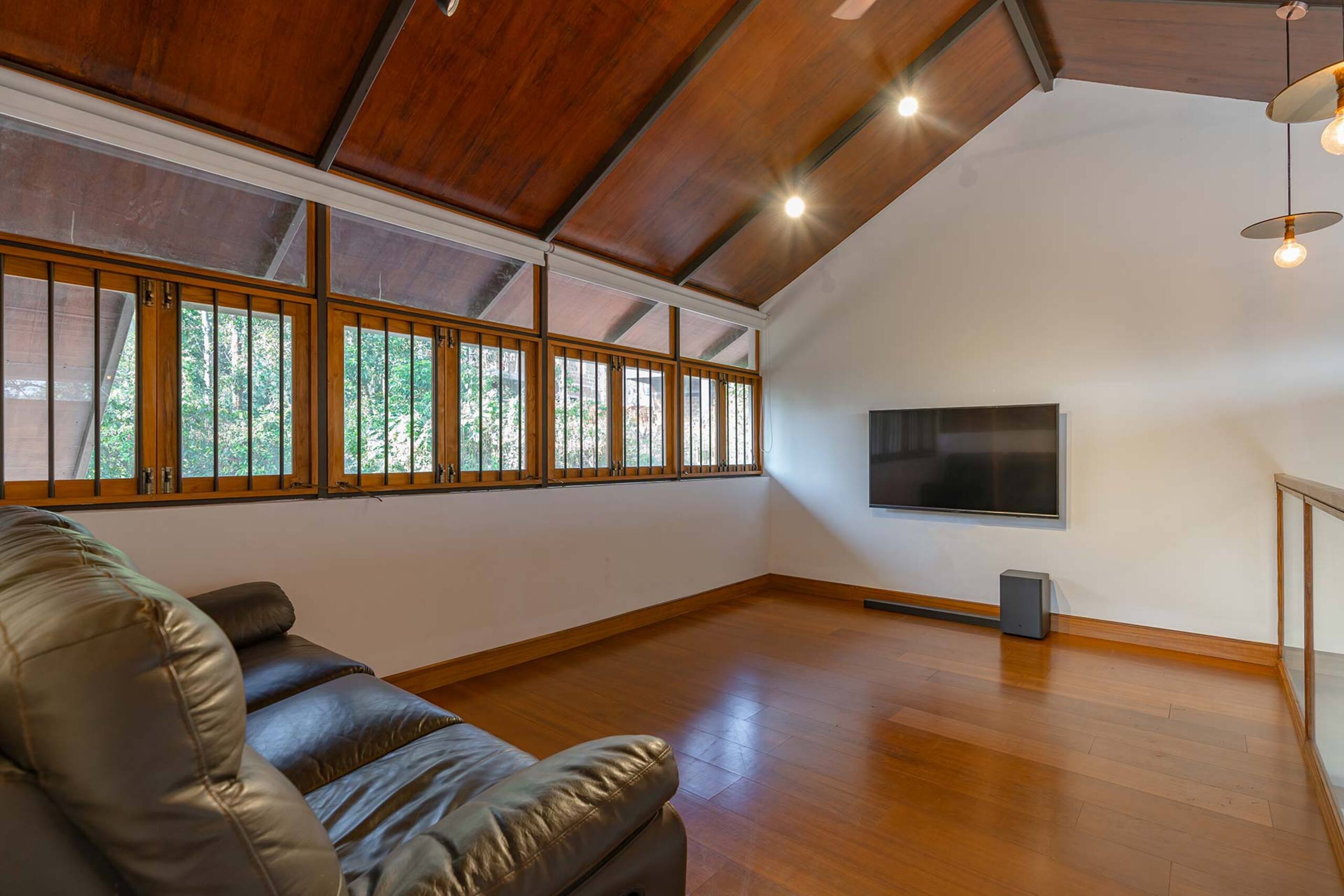 3BR| Elegant Stay |StayVista| Mountain Rain@Kerala 12