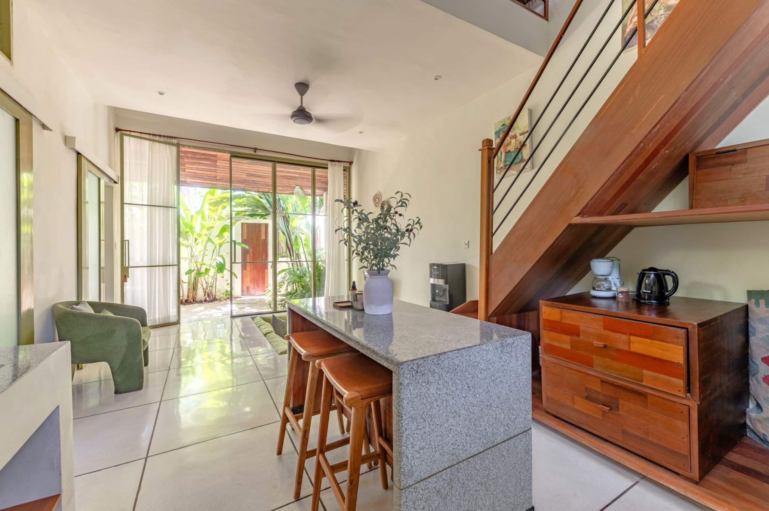 The Pathway 2BR Tropical Loft near Pererenan Beach — photo 2