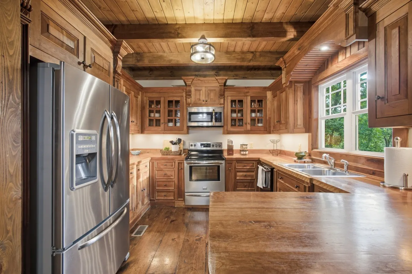 Lakeside Lodge Retreat Luxury Cabin on Watts Bar Lake 11