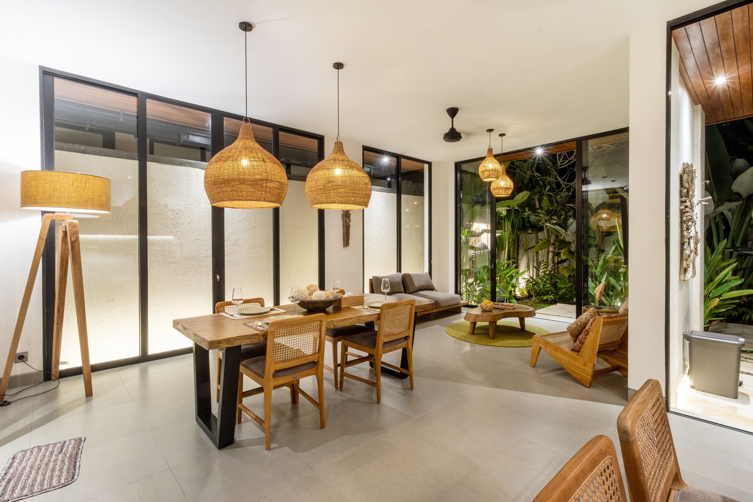 Luxury 2 Bedroom Private Pool Villas 14
