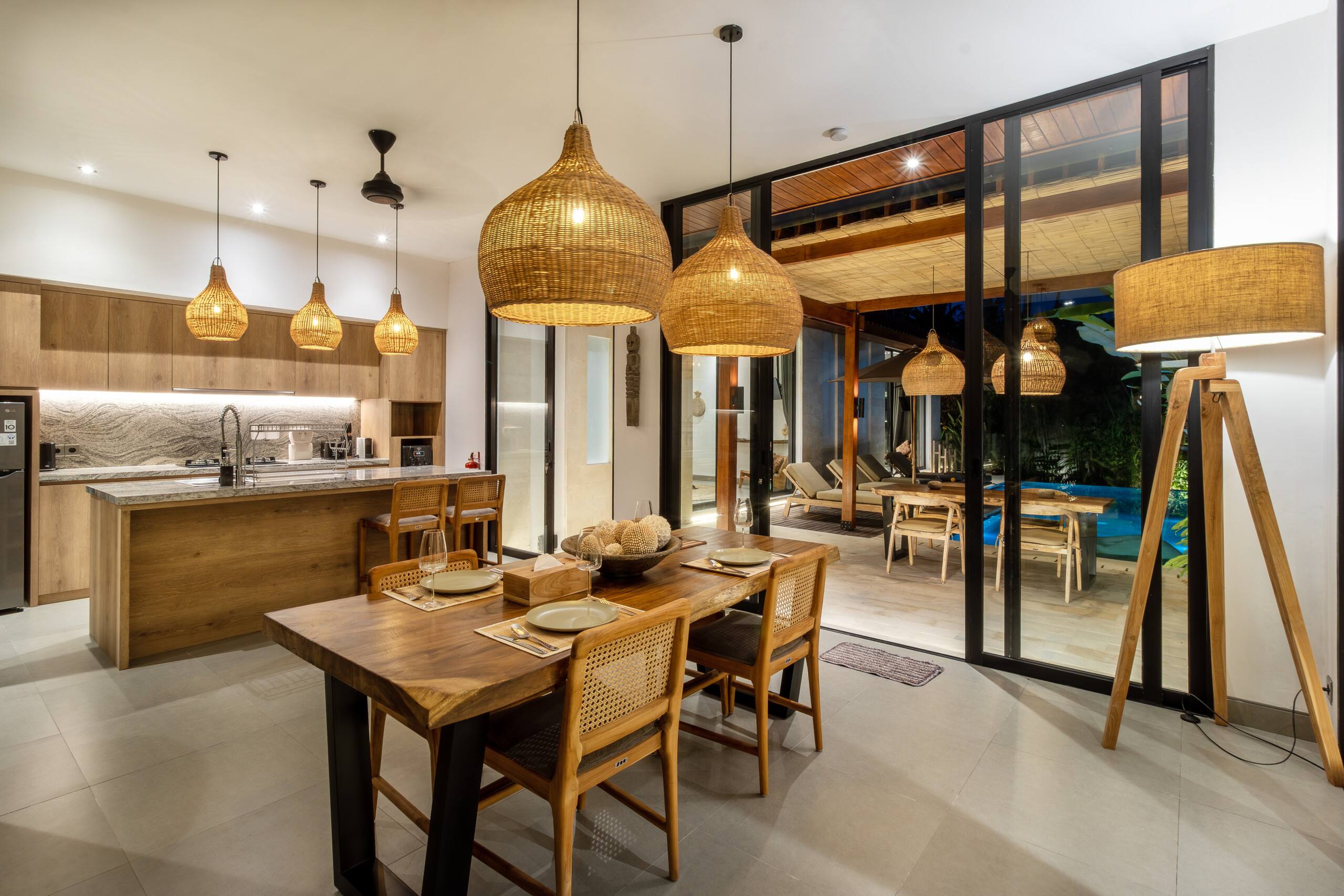 Luxury 2 Bedroom Private Pool Villas 13