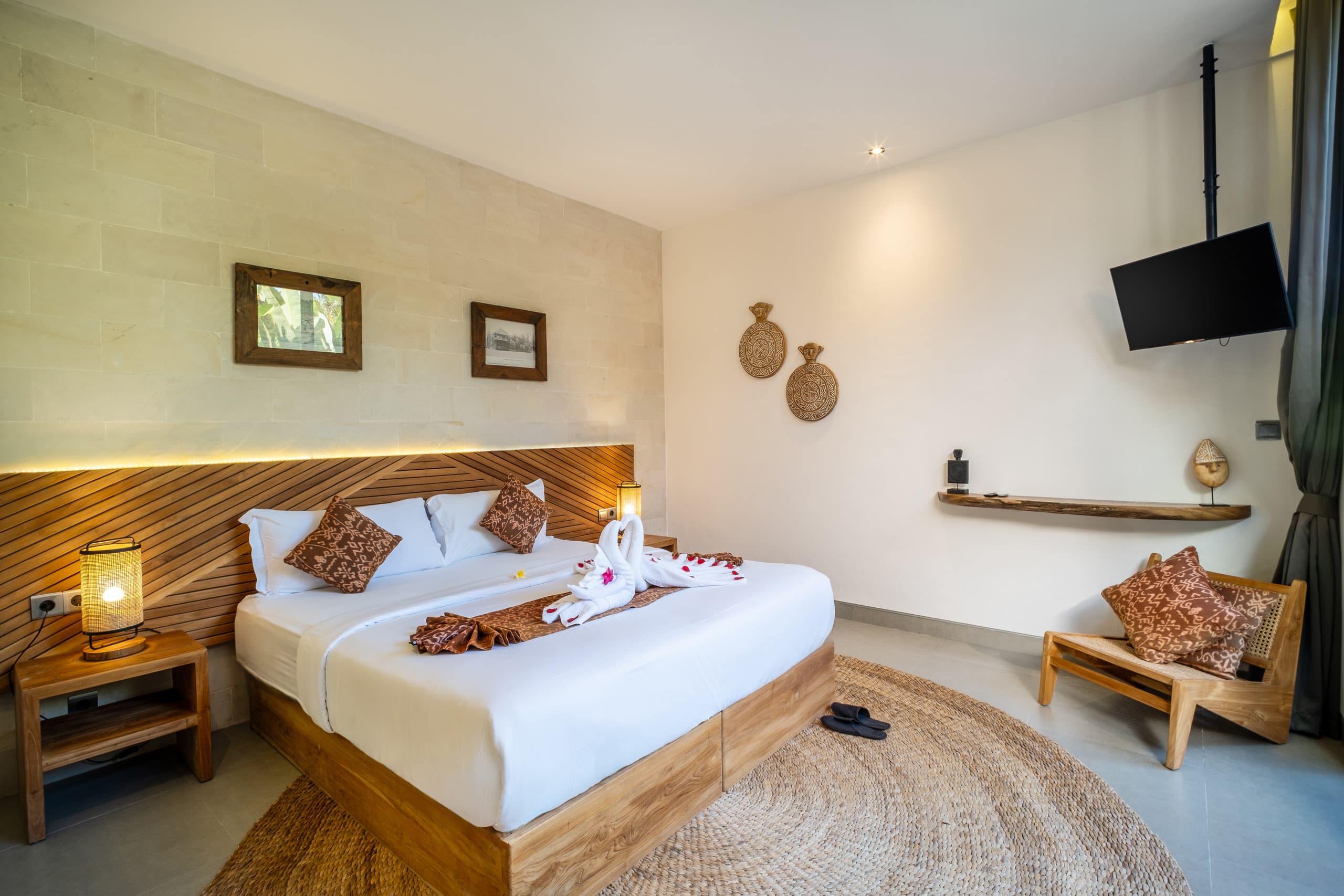 Luxury 2 Bedroom Private Pool Villas 17