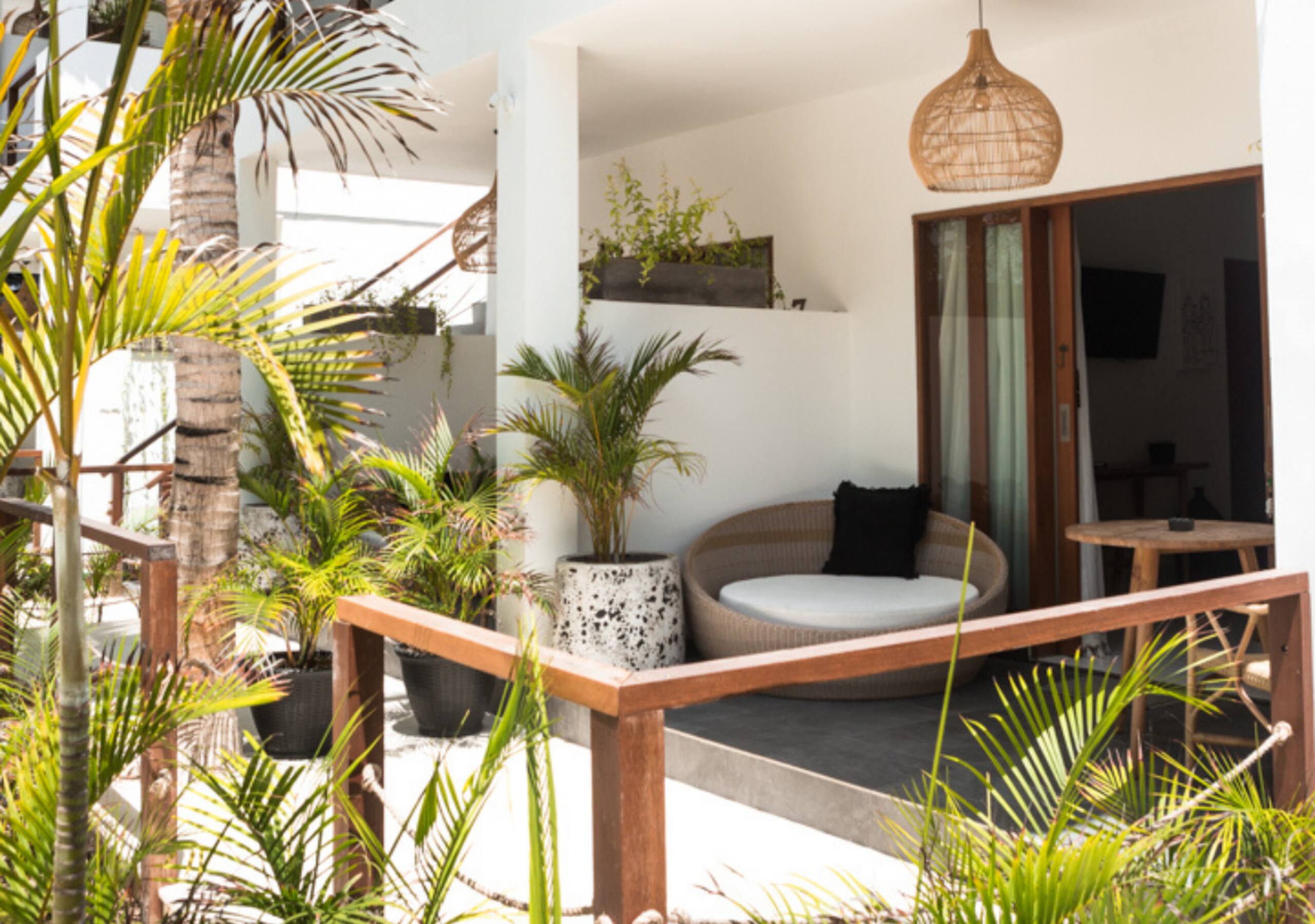 Ohana's Boutique Resort 8