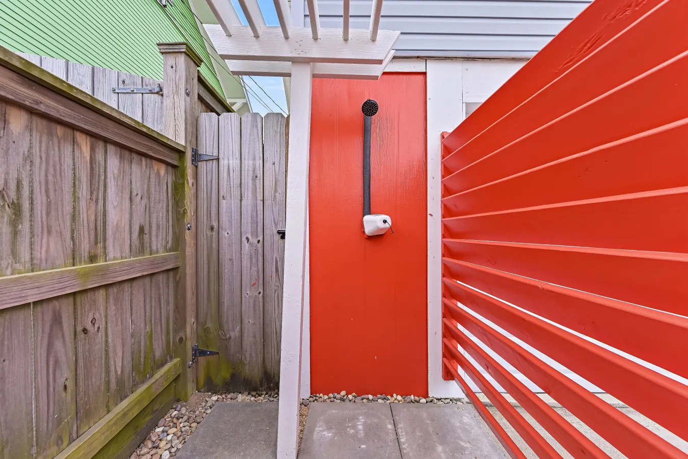 Low Tide Studio Apartment Near UTMB and Seawall 12