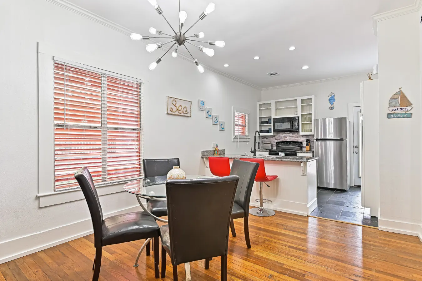 Low Tide Studio Apartment Near UTMB and Seawall 19