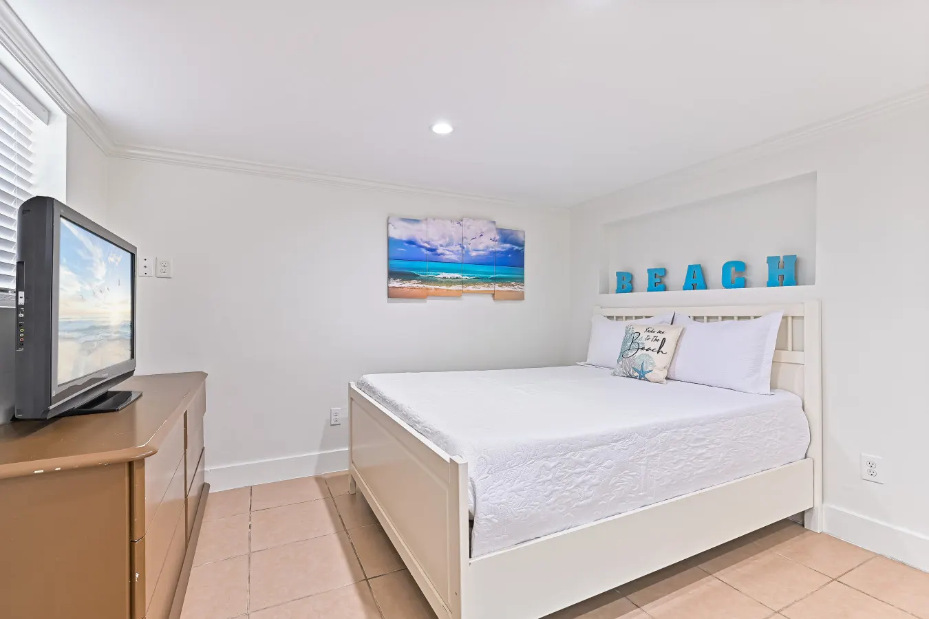 Low Tide Studio Apartment Near UTMB and Seawall 6