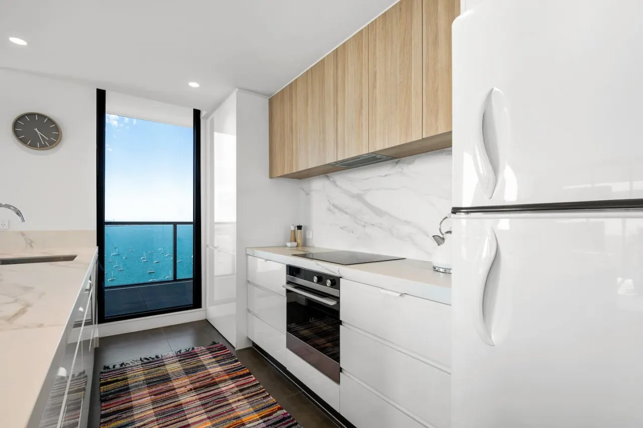 2-BR Penthouse Geelong CBD w/ Ocean & City Views 13