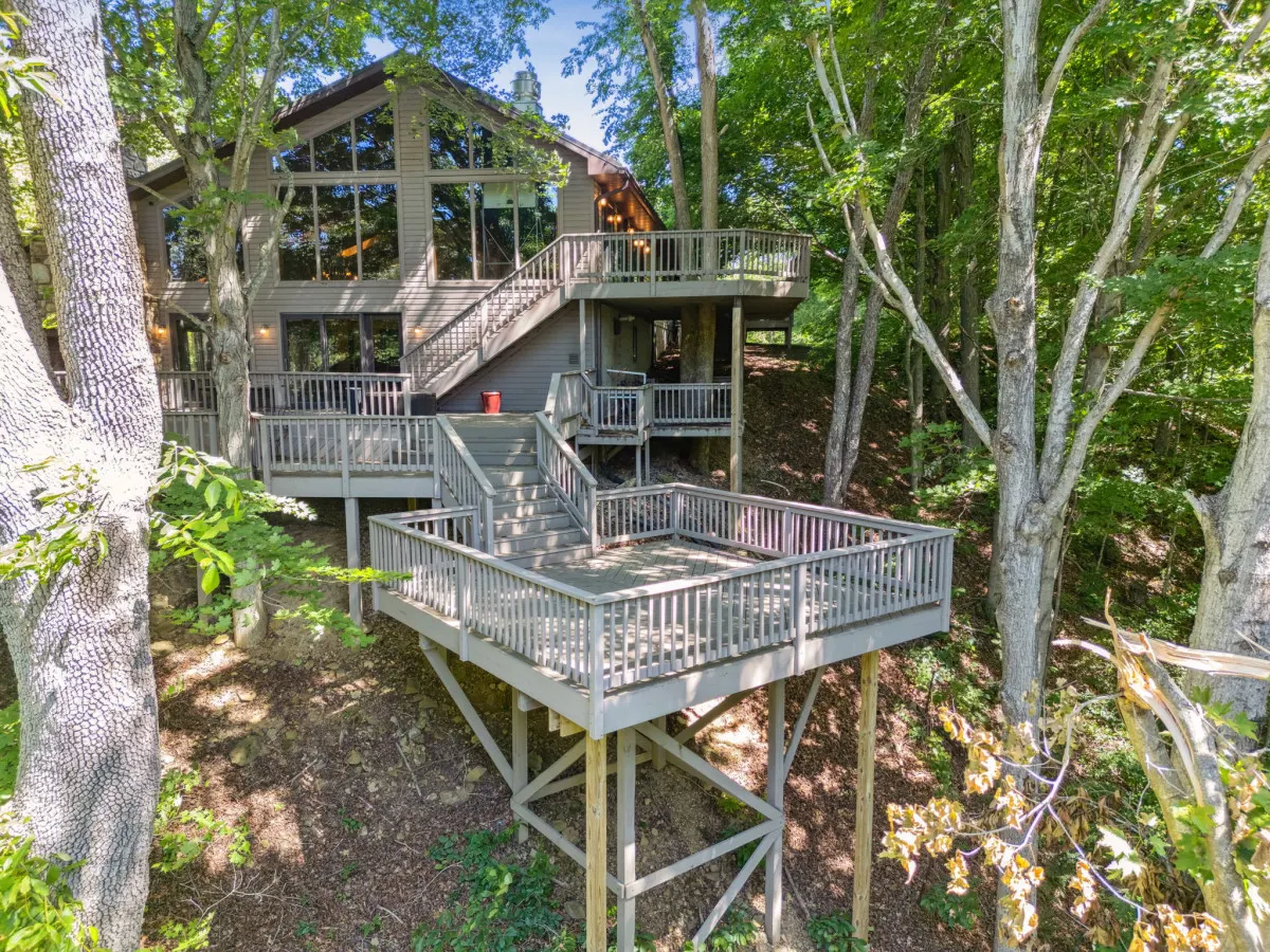 Hocking Hills: Daisy Glen Retreat 9