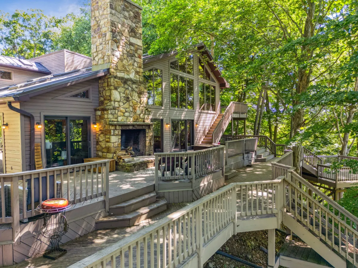 Hocking Hills: Daisy Glen Retreat 10