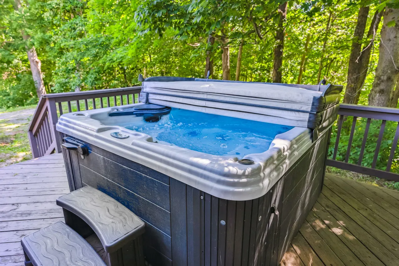 Hocking Hills: Daisy Glen Retreat 6