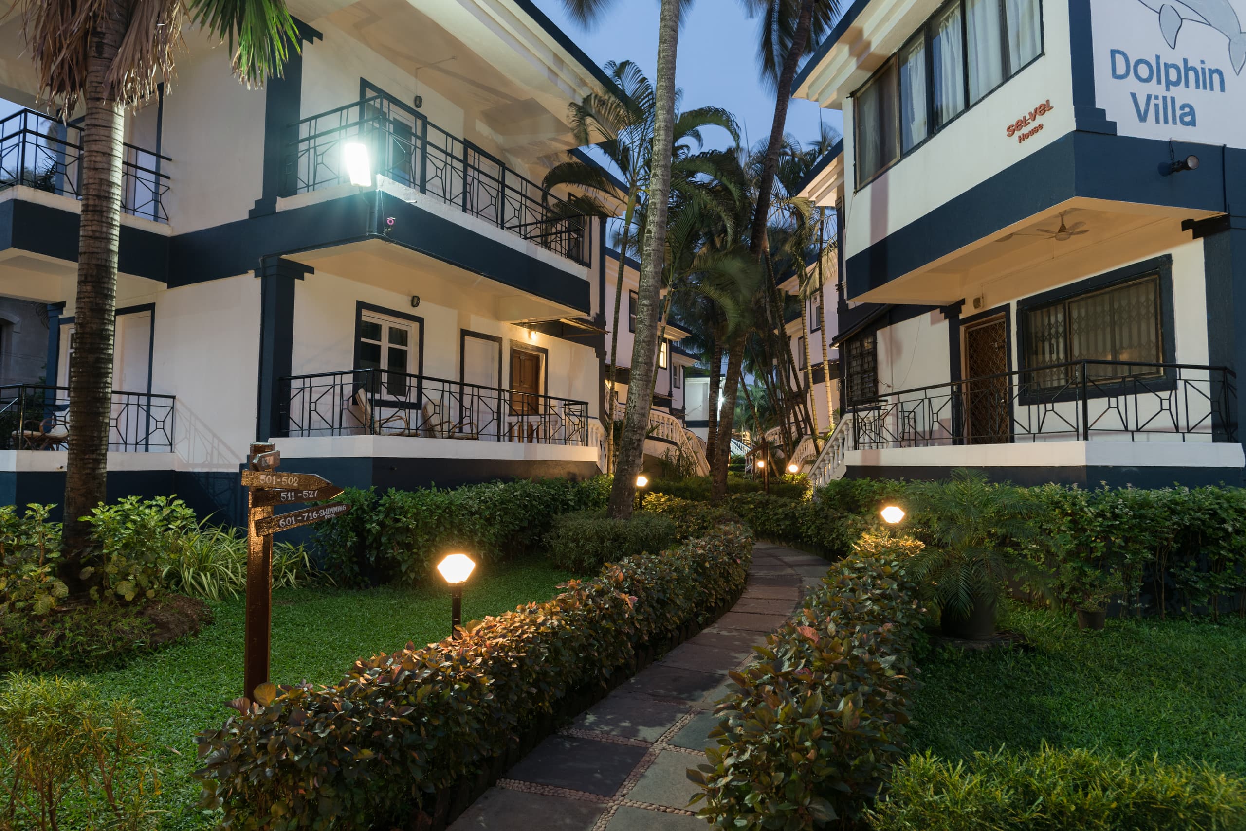 Pool View Studio Apt in Candolim Beach Resort 16
