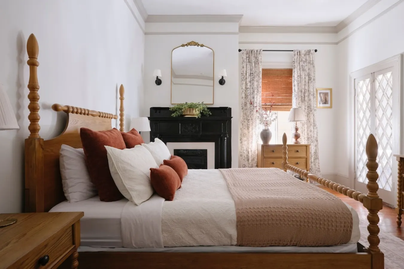 Comfortable Escape 2 Bed in Historic Downtown Savannah 10