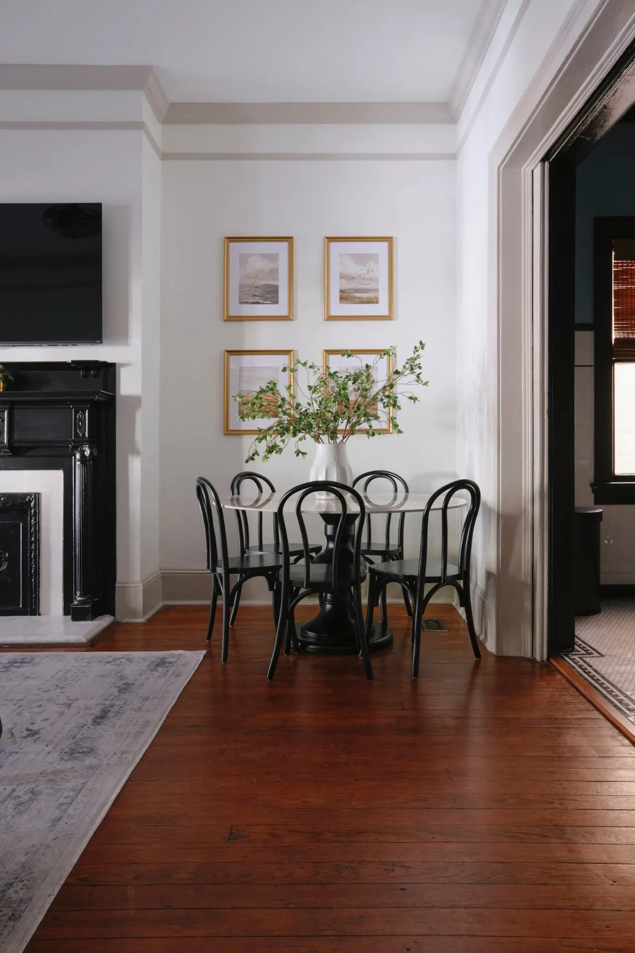 Comfortable Escape 2 Bed in Historic Downtown Savannah 7
