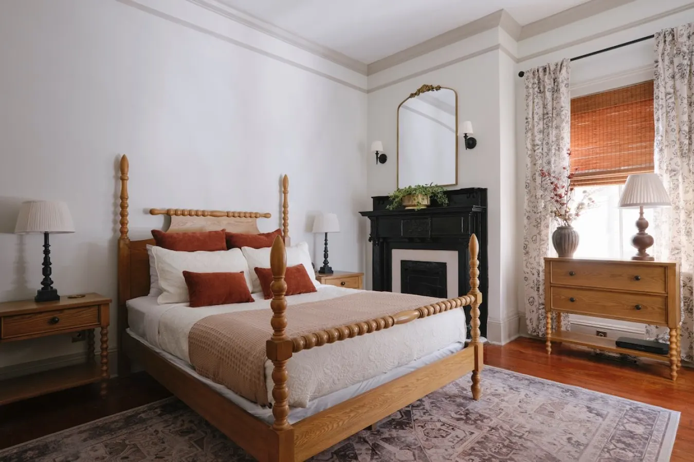 Comfortable Escape 2 Bed in Historic Downtown Savannah 8