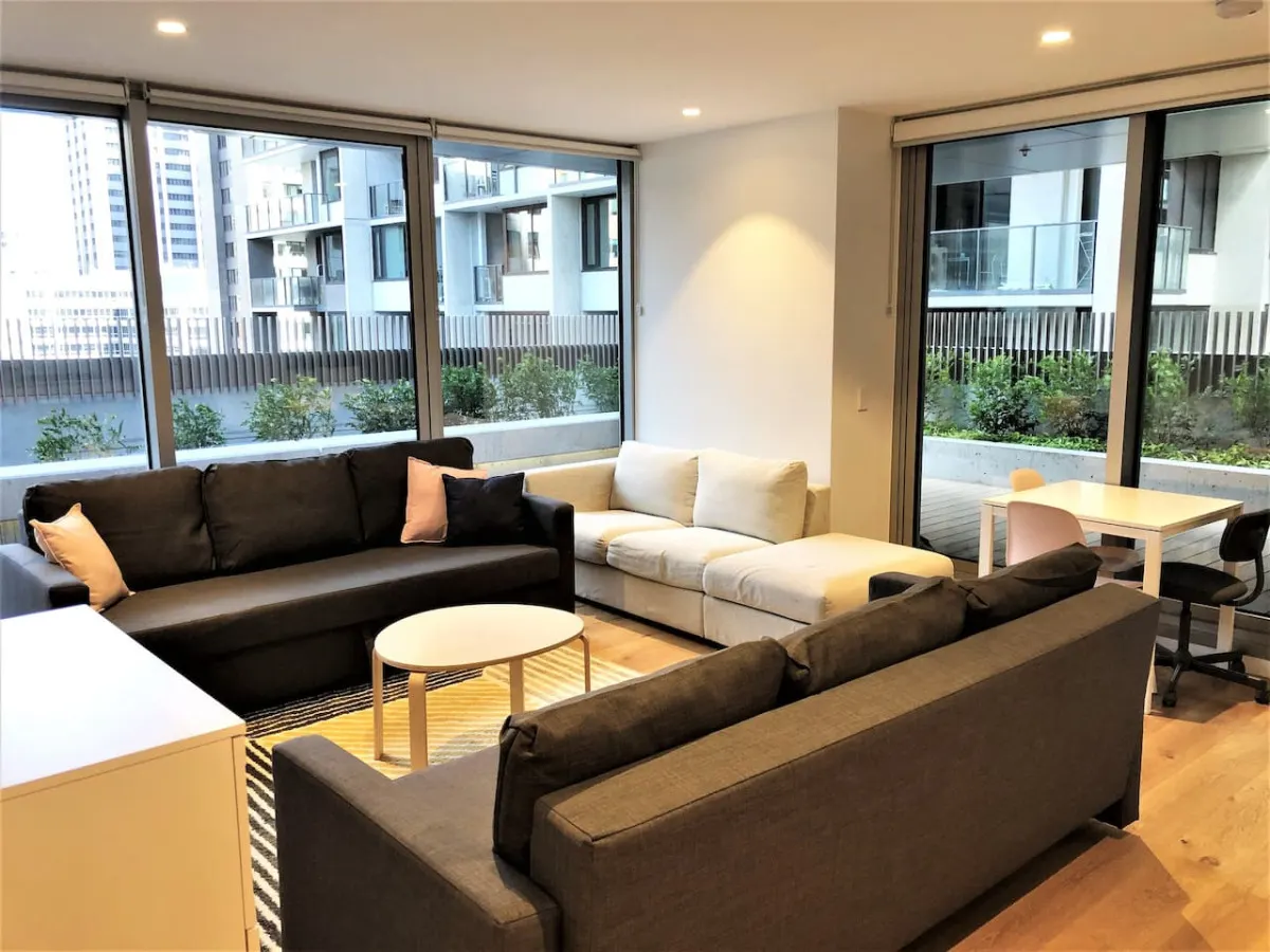 City Duo Stays – Two Apts - One Prime Location 1
