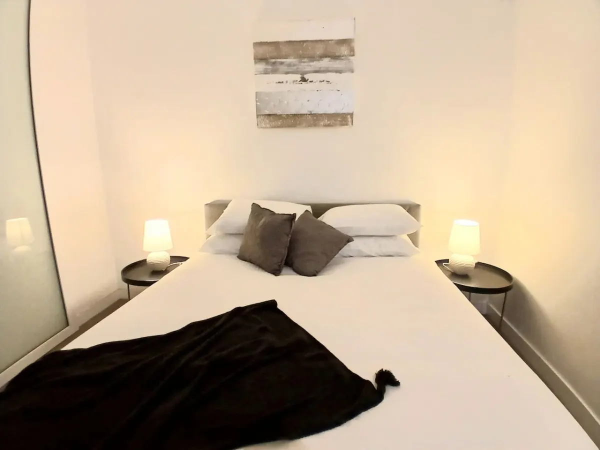 City Duo Stays – Two Apts - One Prime Location 11