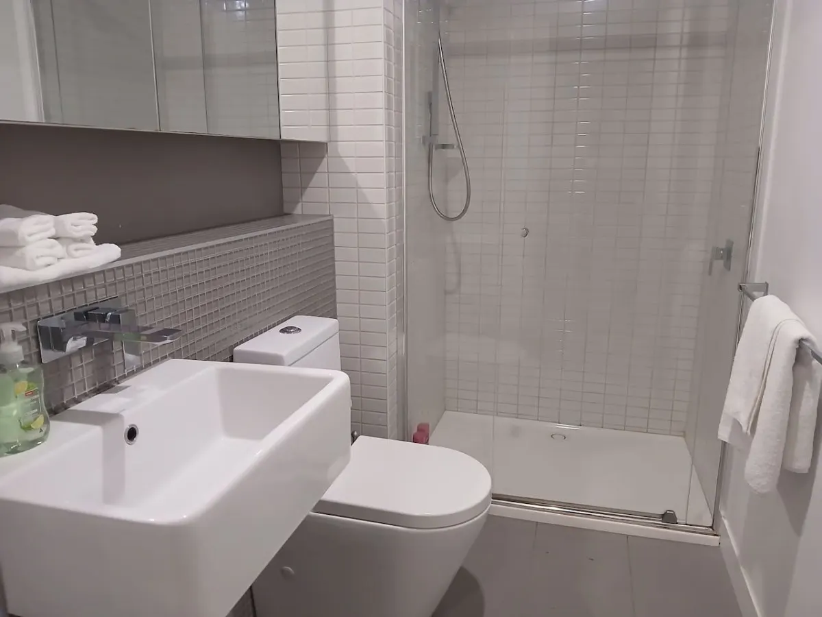 City Duo Stays – Two Apts - One Prime Location 14