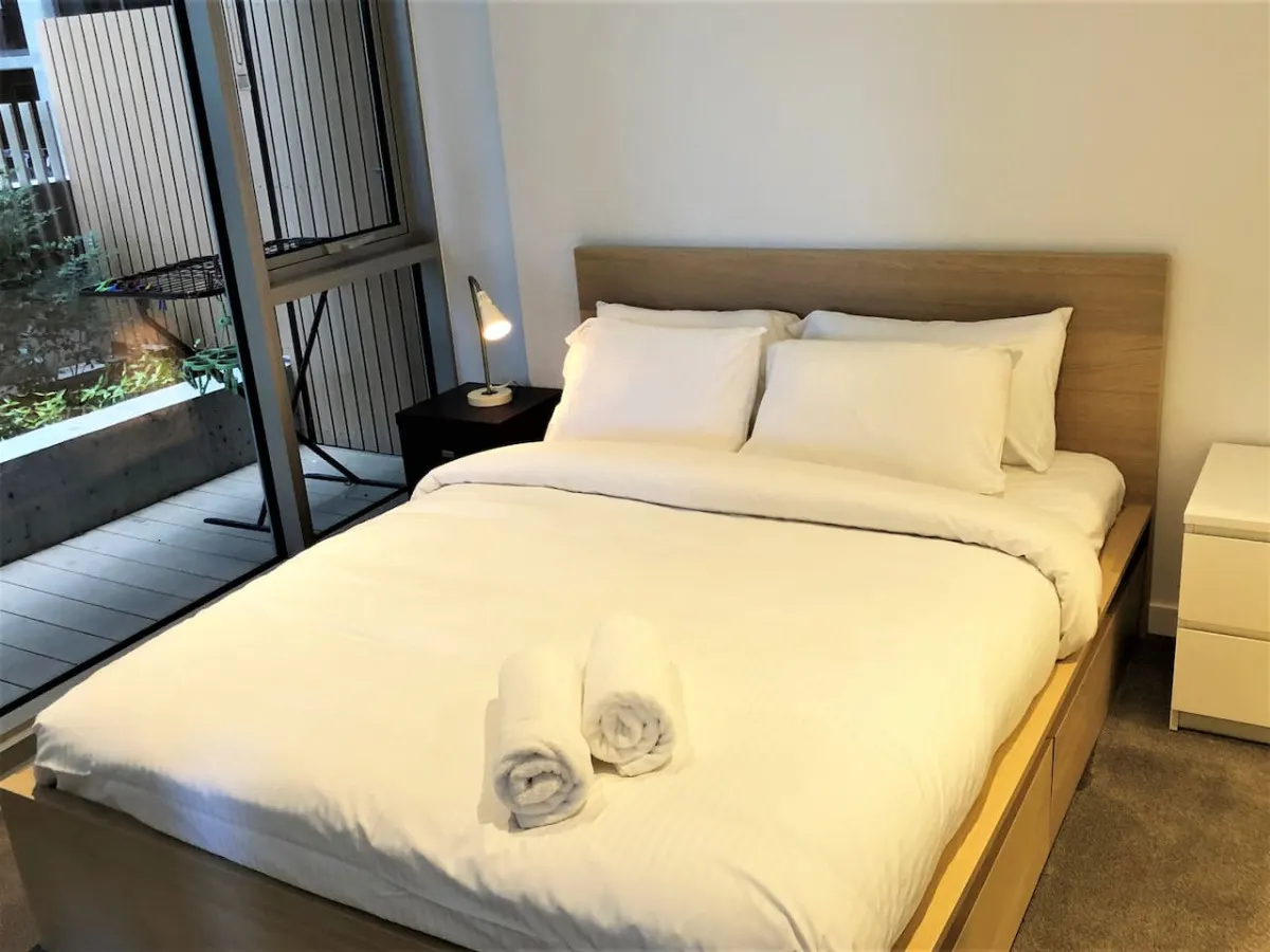 City Duo Stays – Two Apts - One Prime Location 17