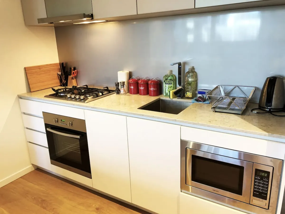 City Duo Stays – Two Apts - One Prime Location 18