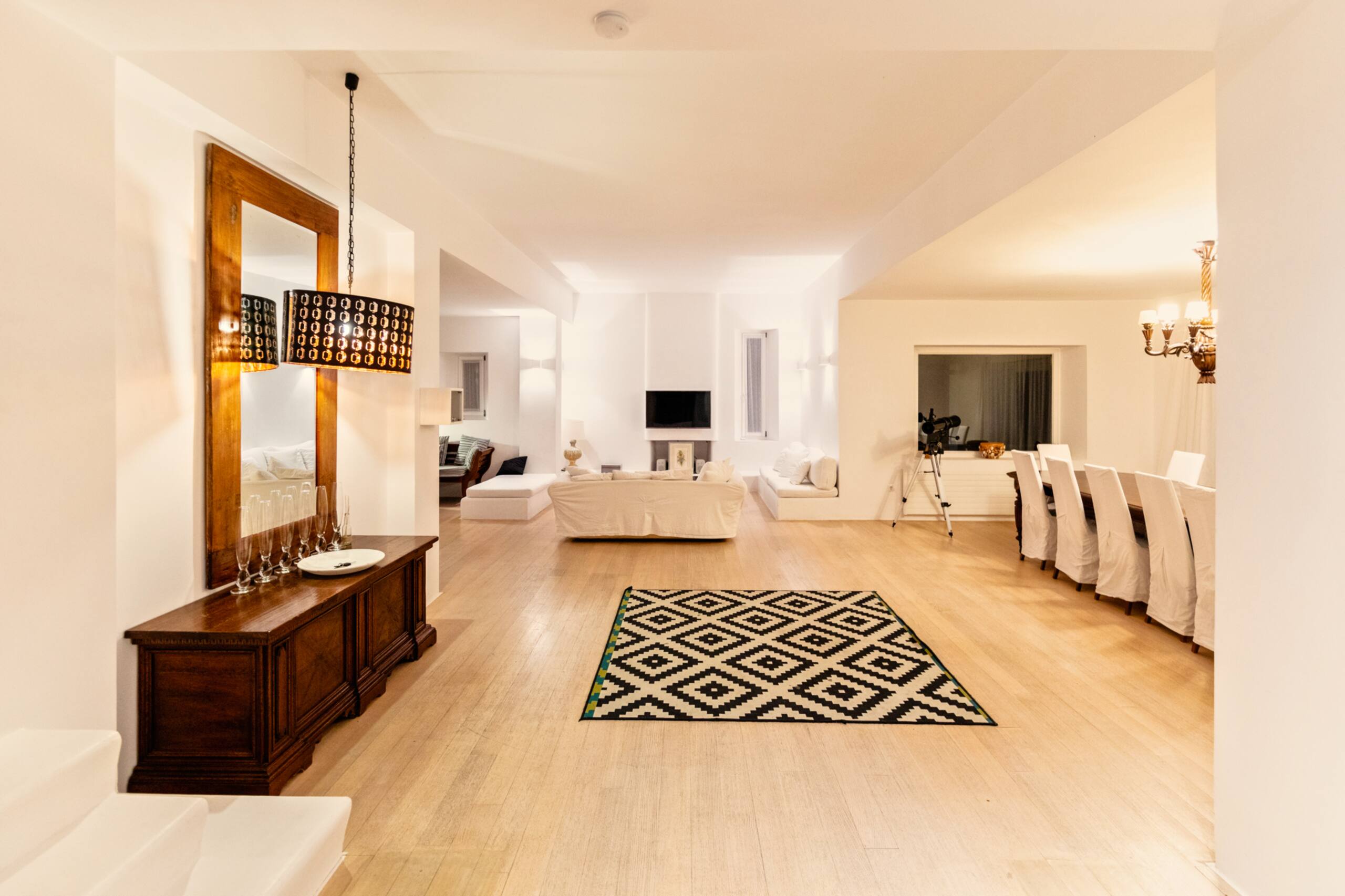 Paradise Estate Villa Delilah | Space and Party! 9