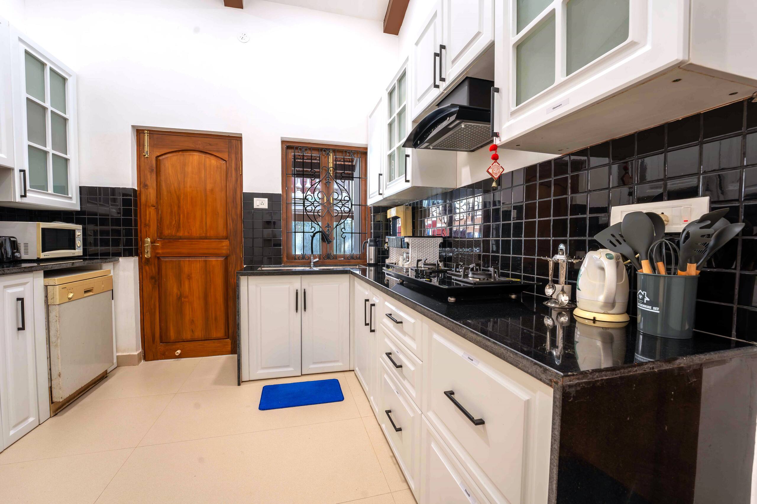 The Solara House | 3BR Private Villa in Candolim 16