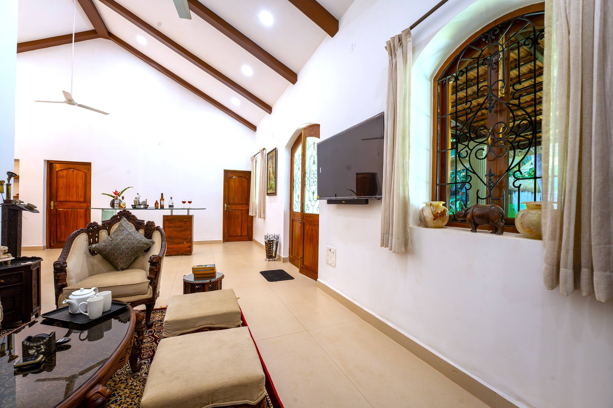 The Solara House | 3BR Private Villa in Candolim 11