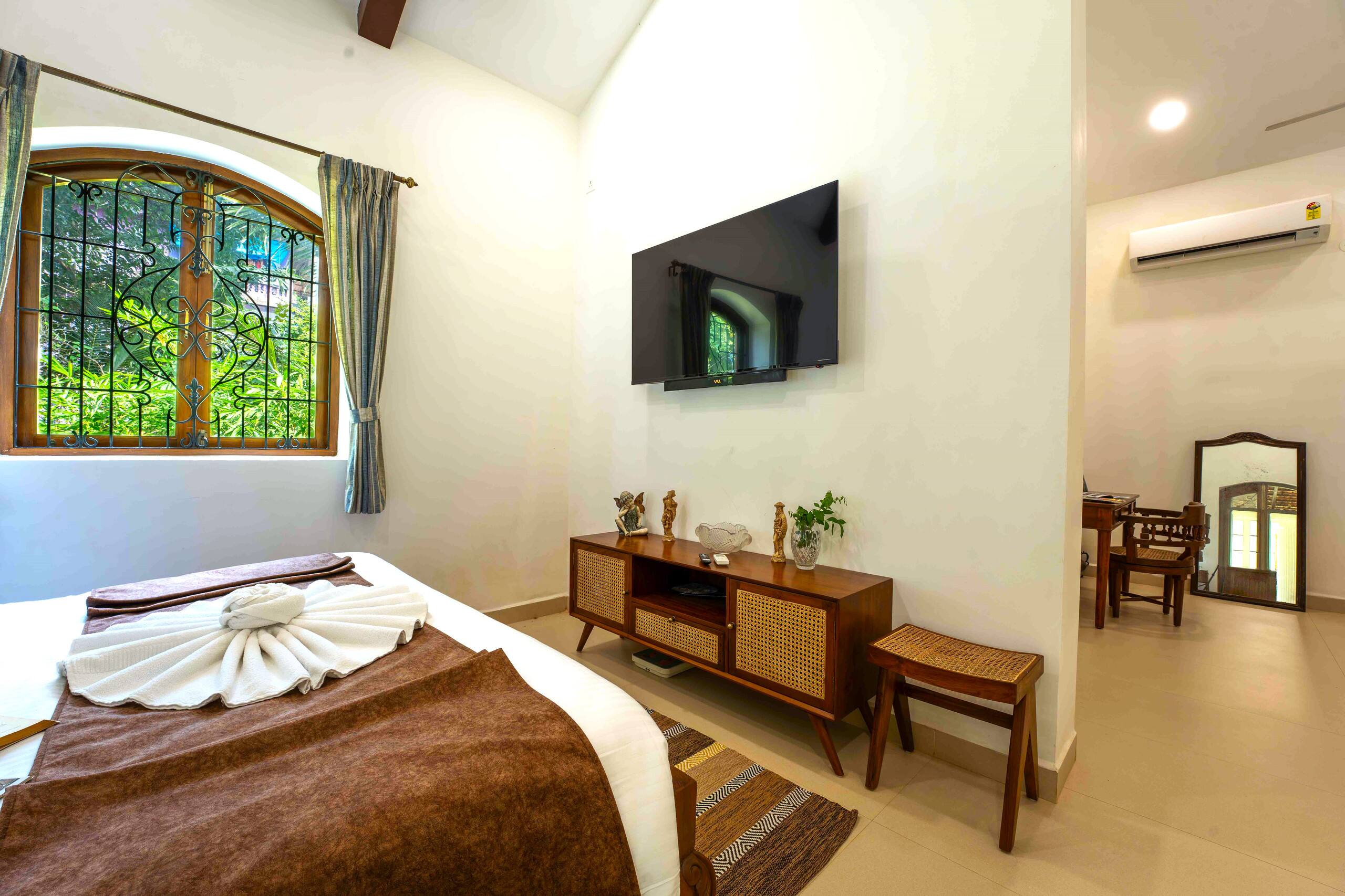 The Solara House | 3BR Private Villa in Candolim 32