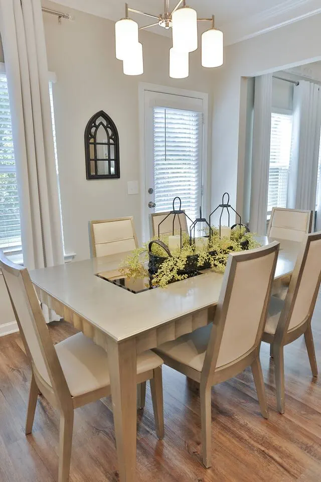 Lincoln Luxury! 5BR w/2 Kings with boat parking! 20