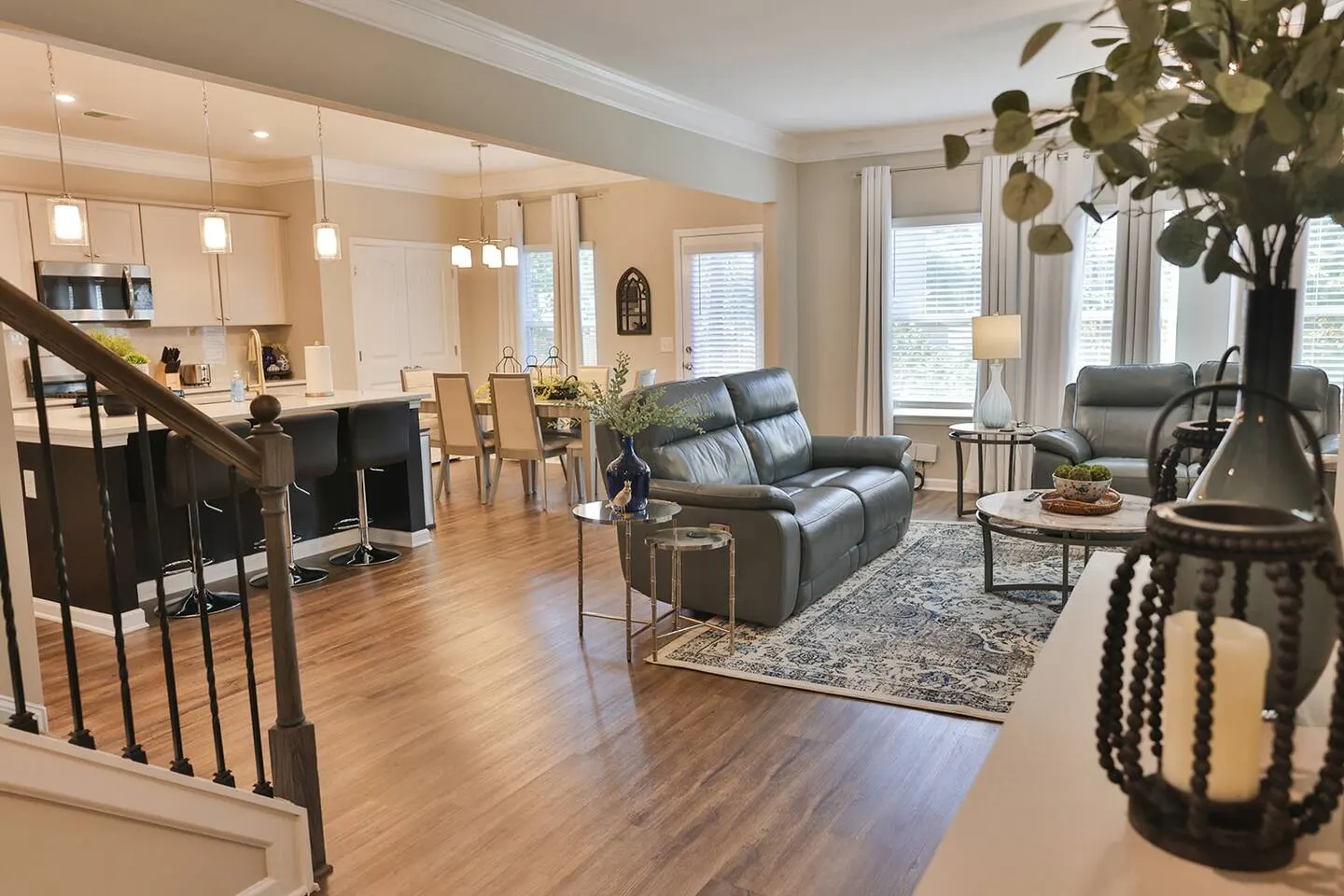 Lincoln Luxury! 5BR w/2 Kings with boat parking! 7