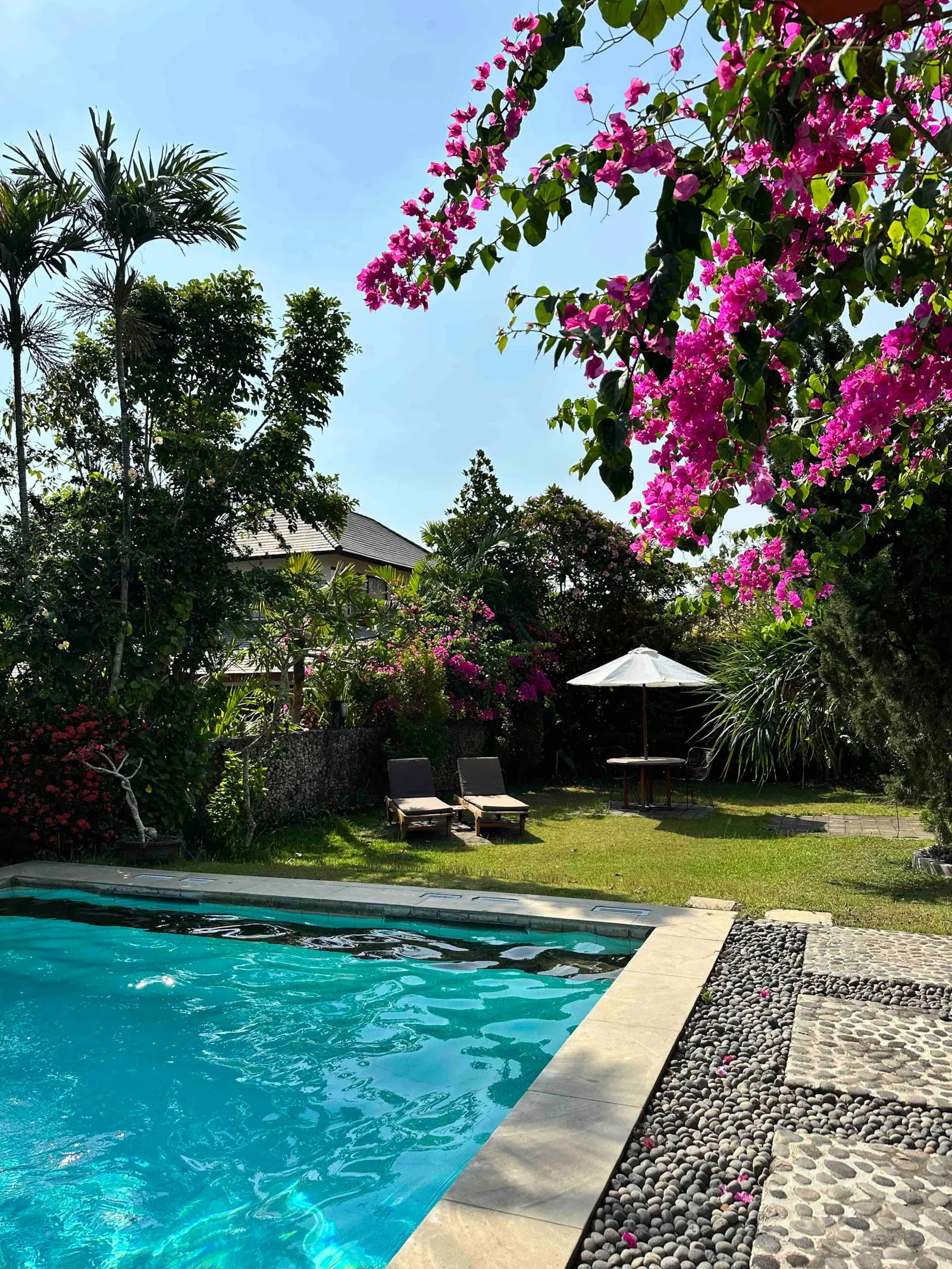Spacious fam friendly 2BR villa w garden in Canggu 2