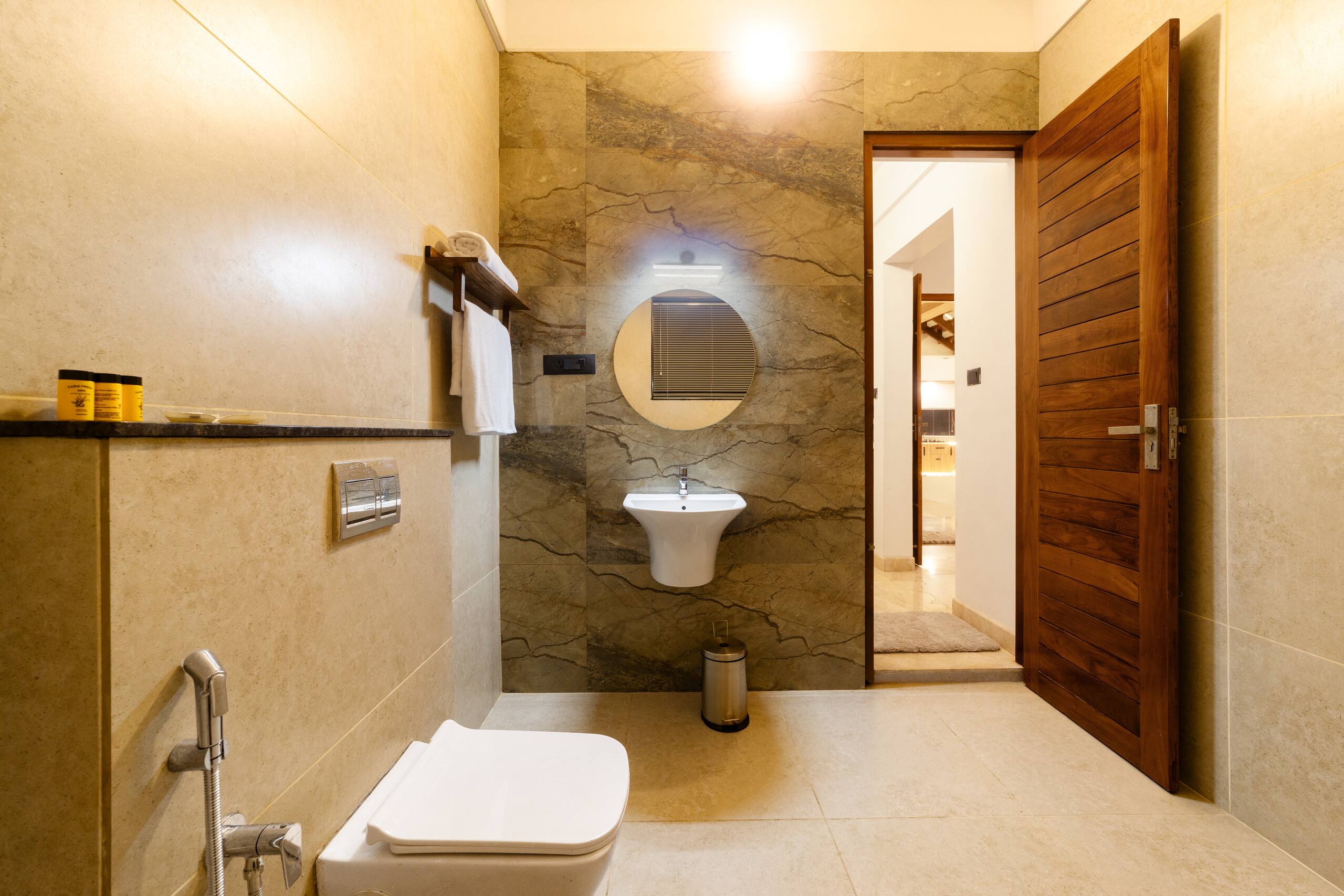 Luxury Pool Villa by Zenith Villas - Kakkanad 39