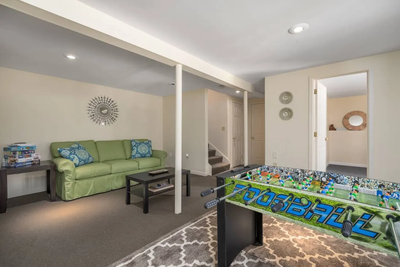 Family Friendly-Spacious-Hot Tub-King Bed-Games Rm 6