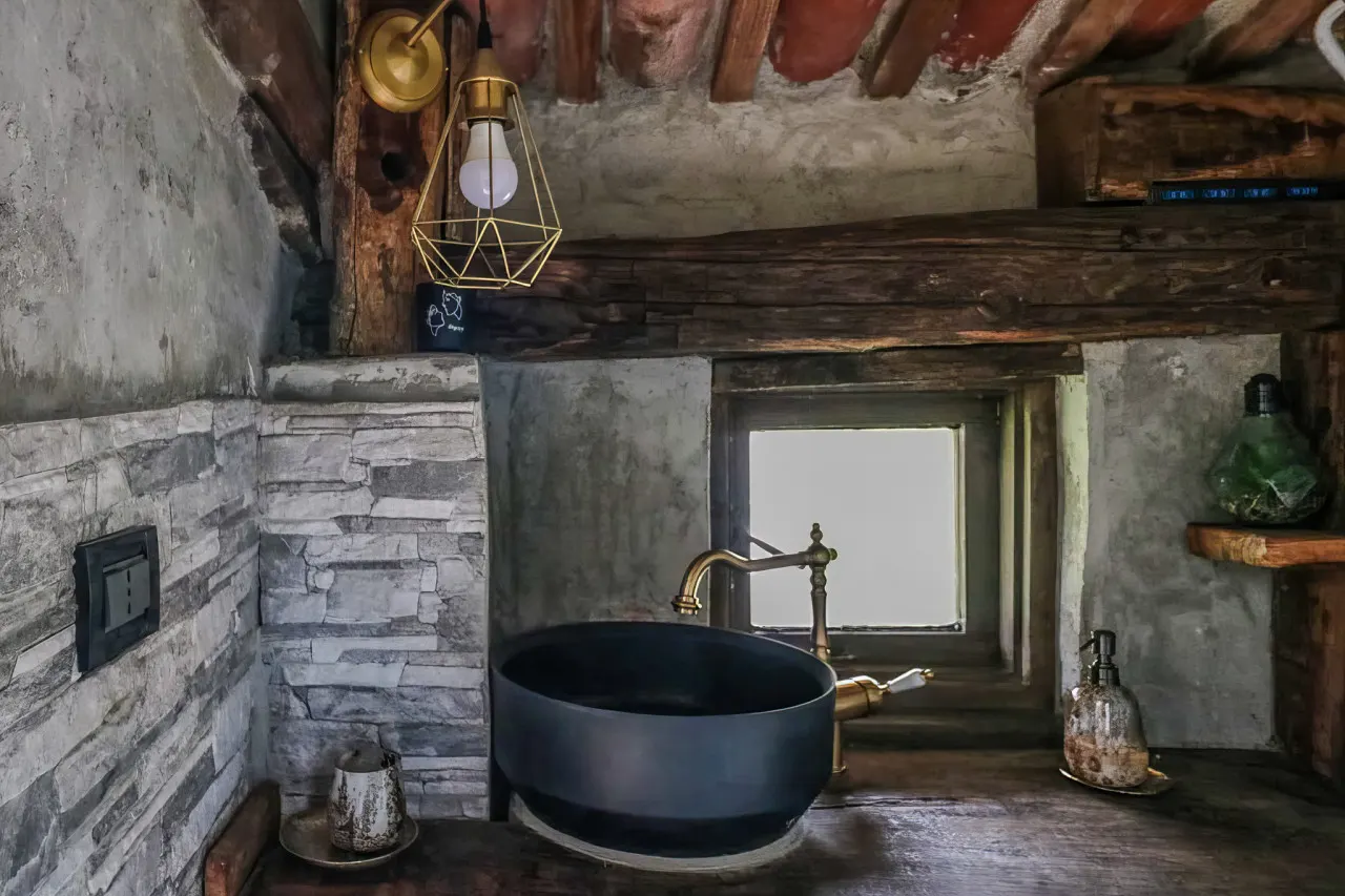 Chalet di montagna in pietra - Val di Chy 13