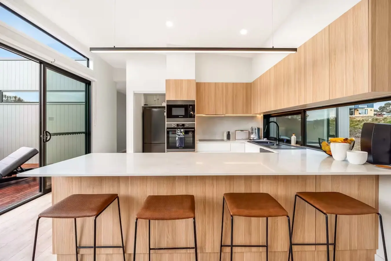 Beachfront, Luxury, Family Home in Opossum Bay 13