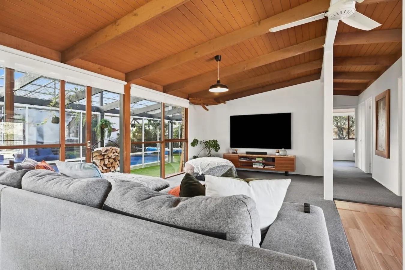 Rural Getaway: Alpacas, Pool, Hot tub, Gym, Tennis 13