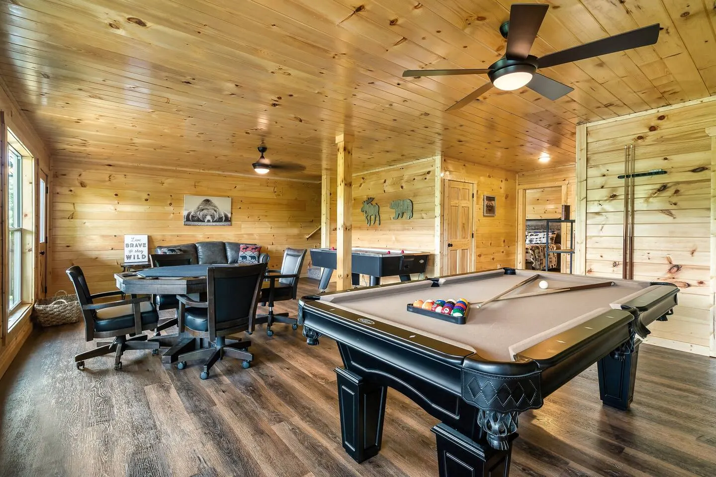 “Timber Ridge” Large Group Luxury, Theater, Games 18
