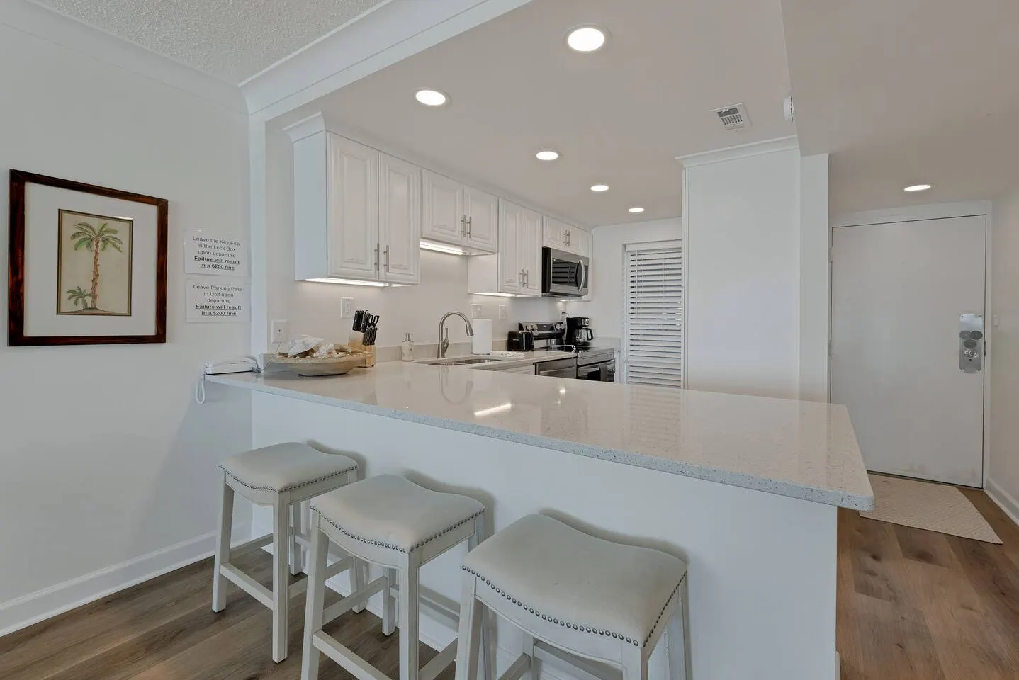 Virginia Beach Oceanfront Condo Pool + Balcony 11