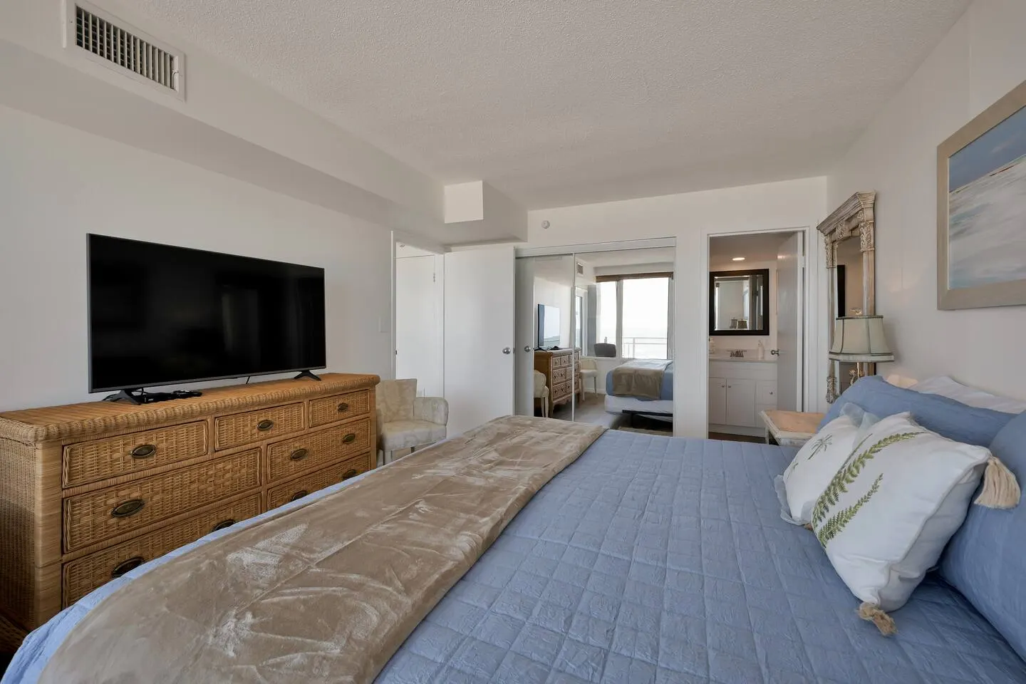 Virginia Beach Oceanfront Condo Pool + Balcony 16