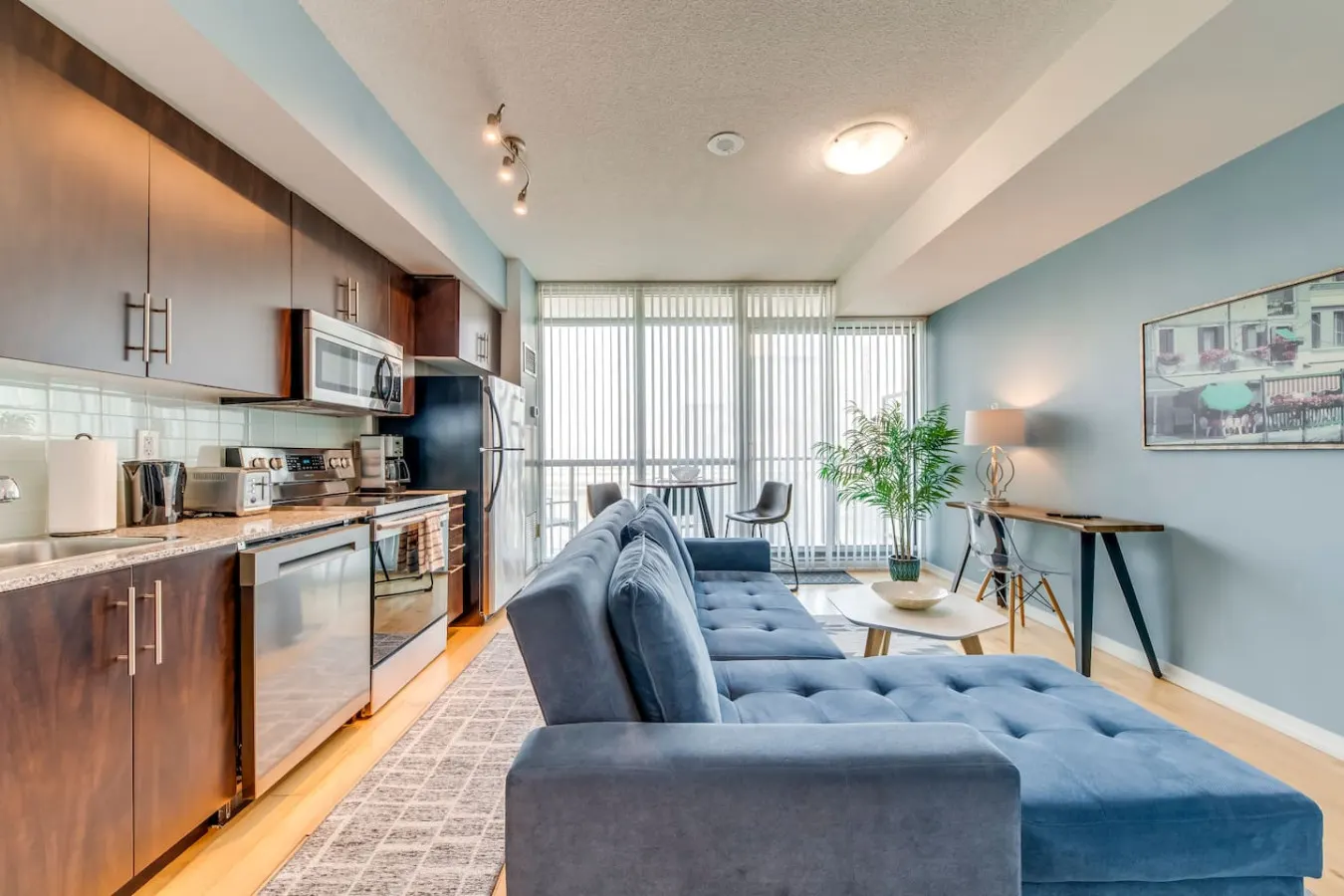 Well-Designed 1BR Balcony Prime Location 9