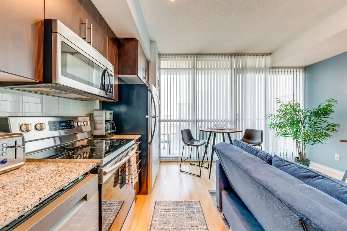 Well-Designed 1BR Balcony Prime Location 12