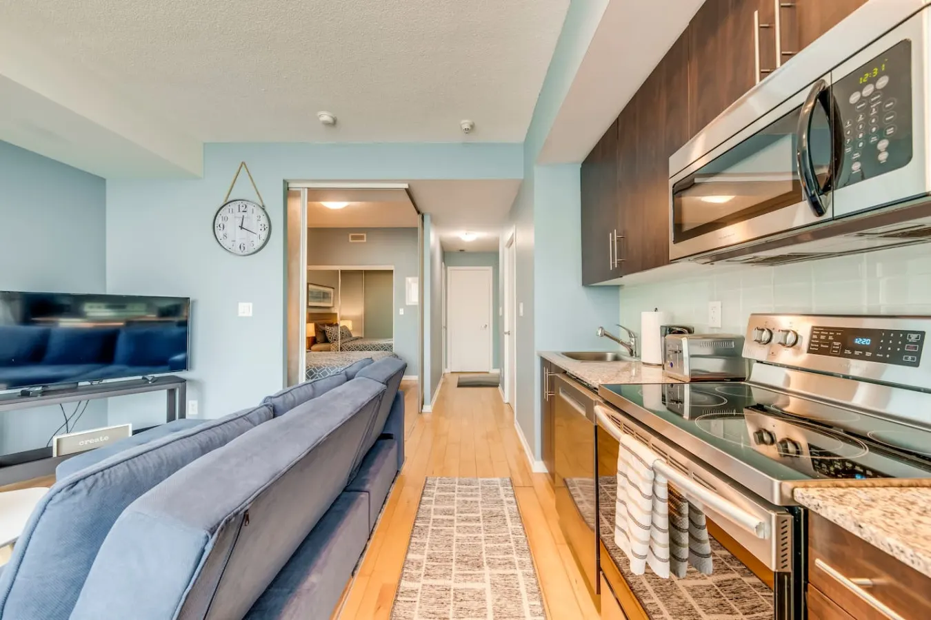 Well-Designed 1BR Balcony Prime Location 14
