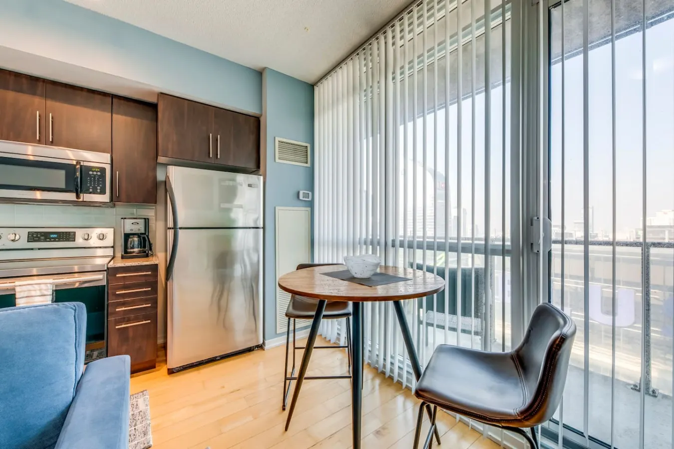 Well-Designed 1BR Balcony Prime Location 16