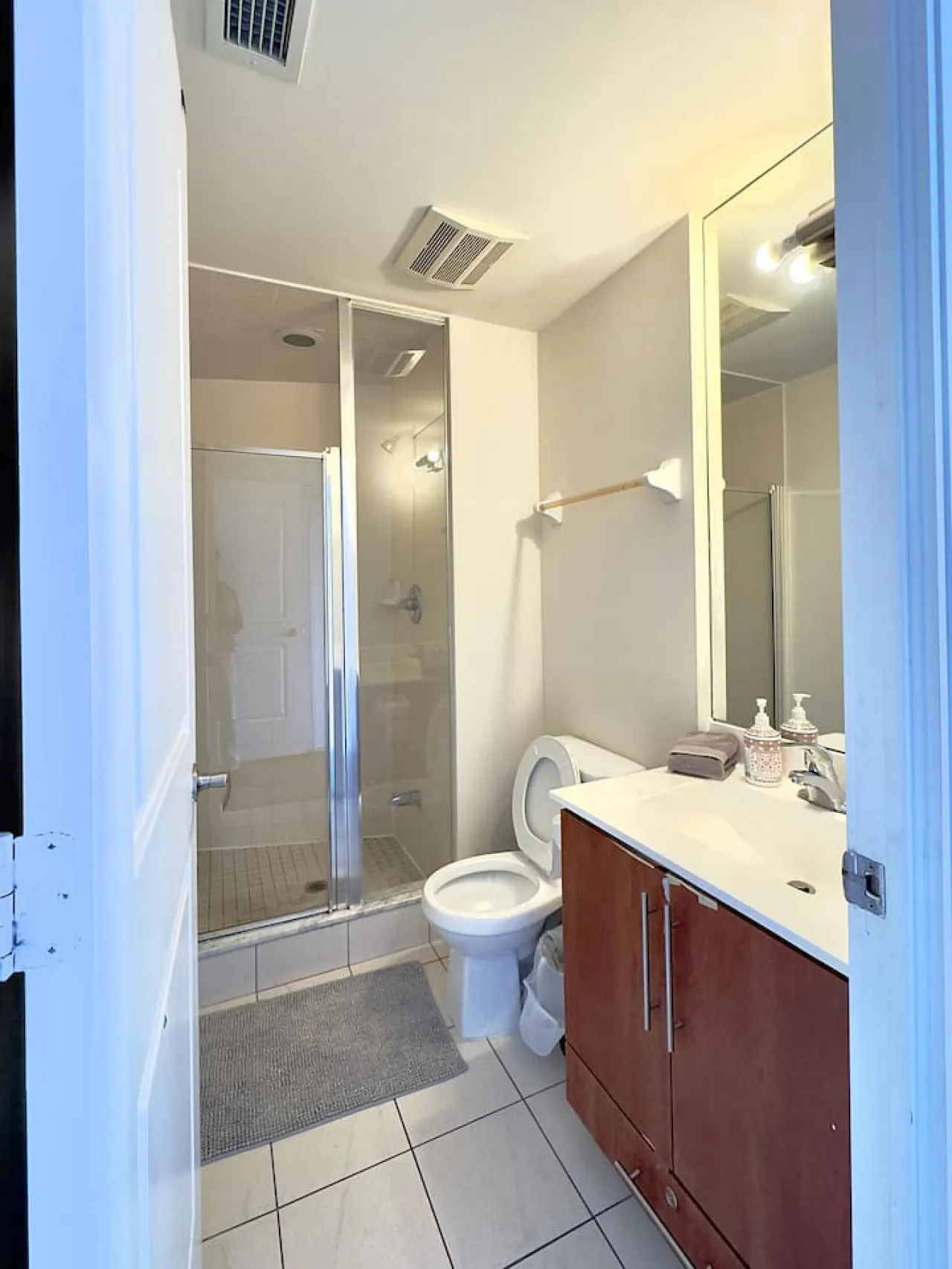 The Imperial 2BR Nest Pool & Gym Parking 12