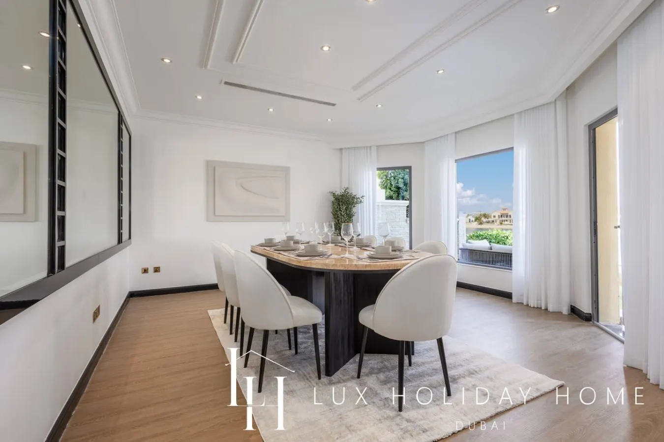 LUX The Ocean Pearl Villa 2 3