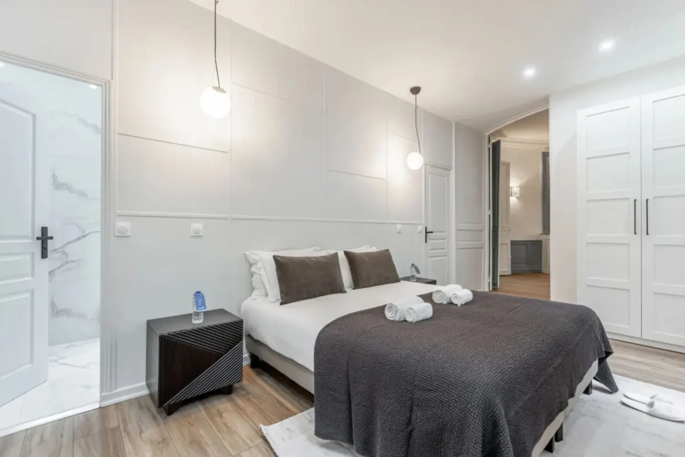 21.#Opera#Louvre#Paris02#2bedrooms#AC 9