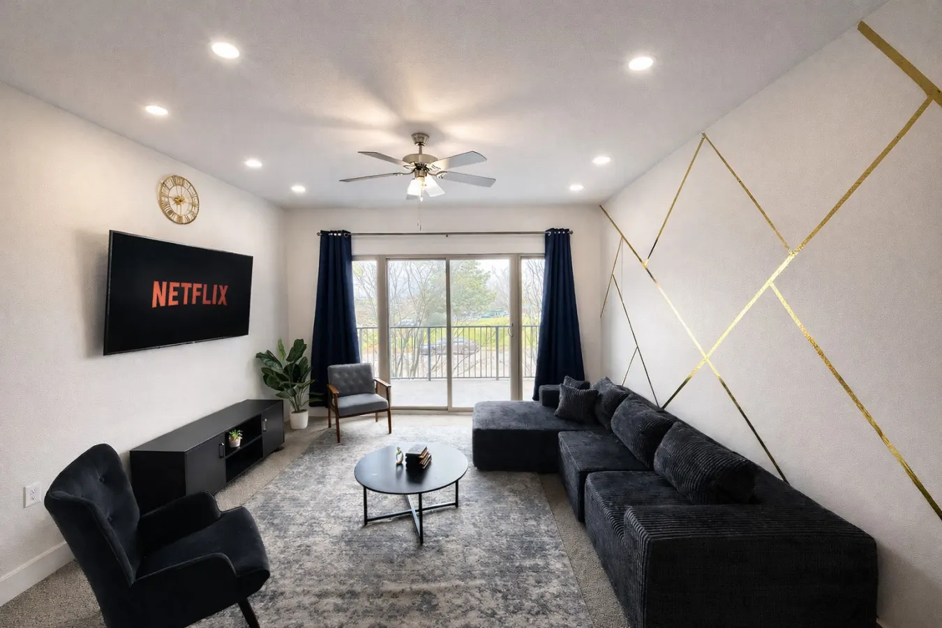 Designer UAB Condo | King Bed | Balcony View 2