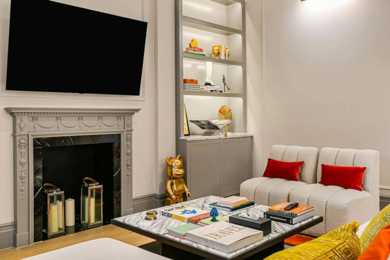 Luxury Holland Park 3-Bed Four Seasons Mattresses, Central AC & Marble Bathrooms 10