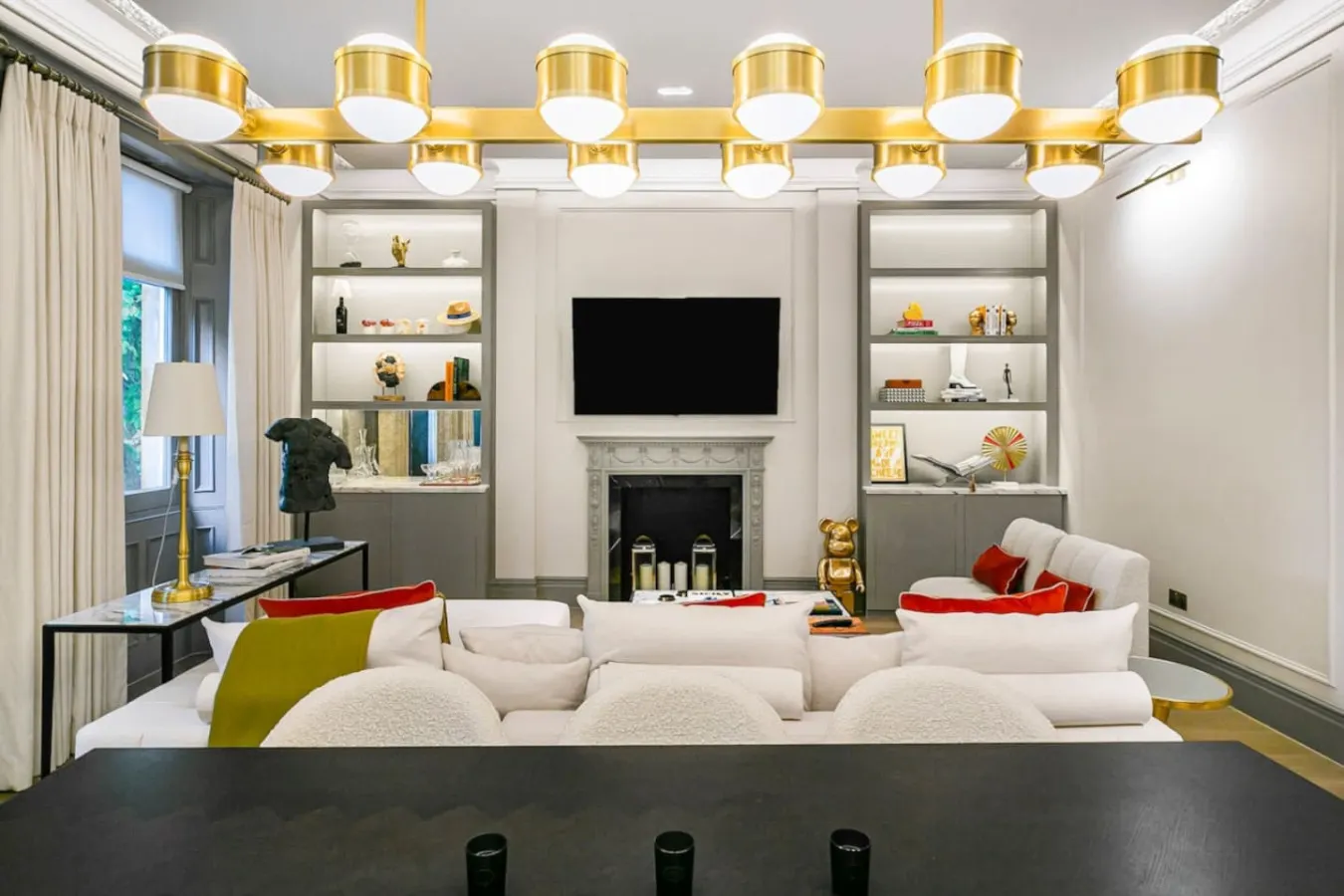 Luxury Holland Park 3-Bed | Four Seasons Mattresses, Central AC & Marble Bathrooms — photo 3