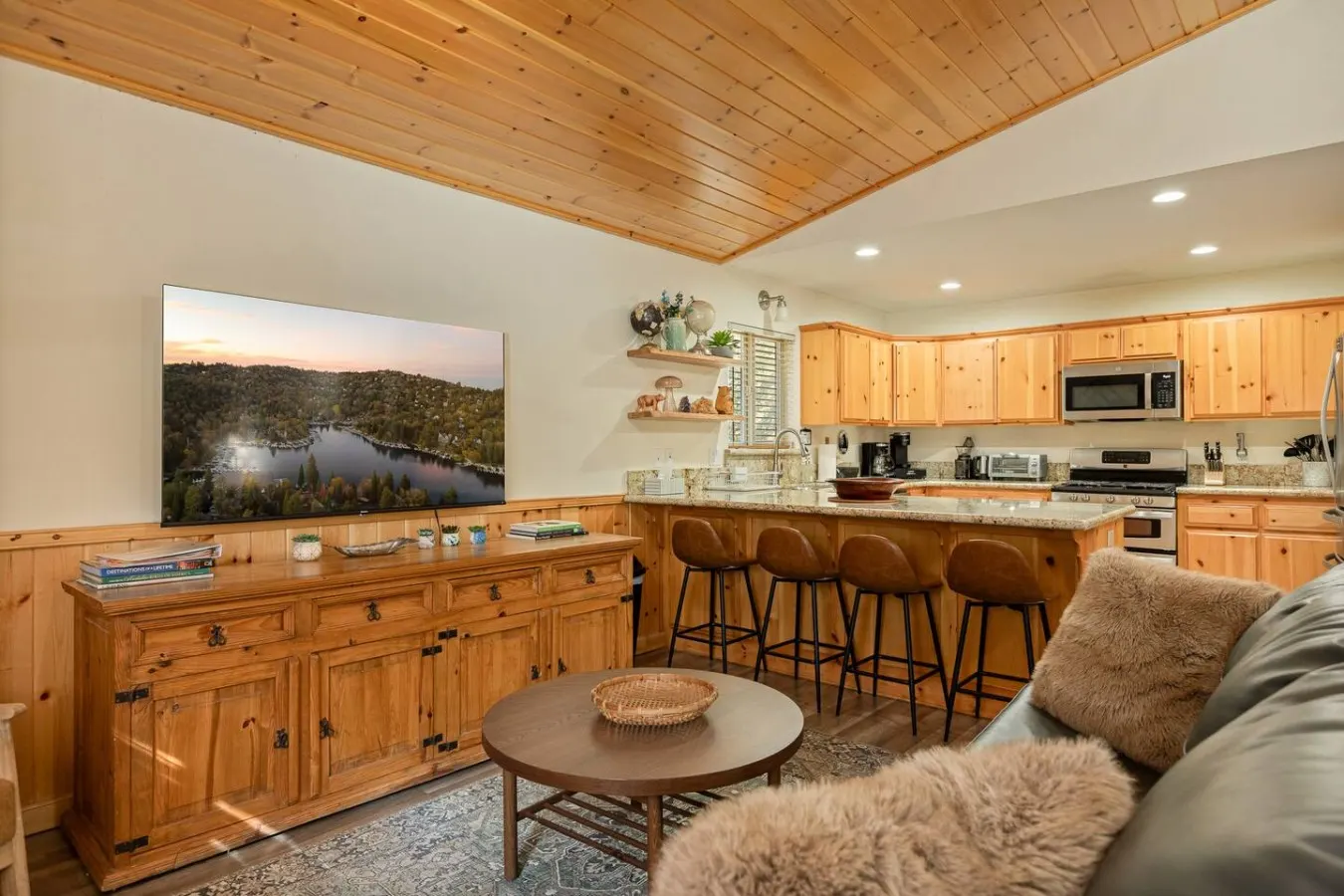 Enchanted Log Grove, Hot Tub, EV, Pool Table 2