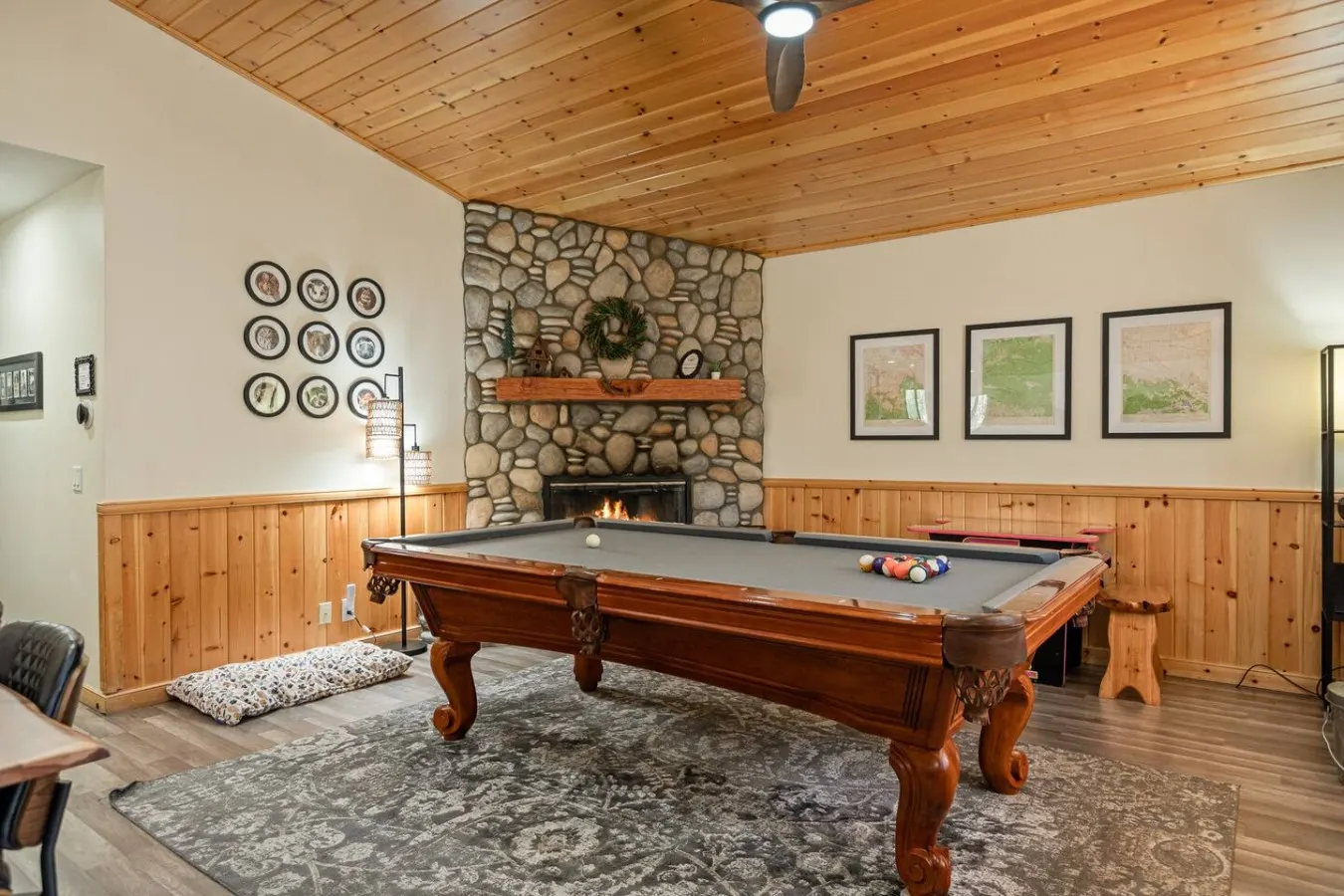 Enchanted Log Grove, Hot Tub, EV, Pool Table 3